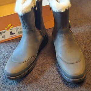 Merrell Tremblant Ezra Zip Polar Waterproof Womens Size 8 Boots